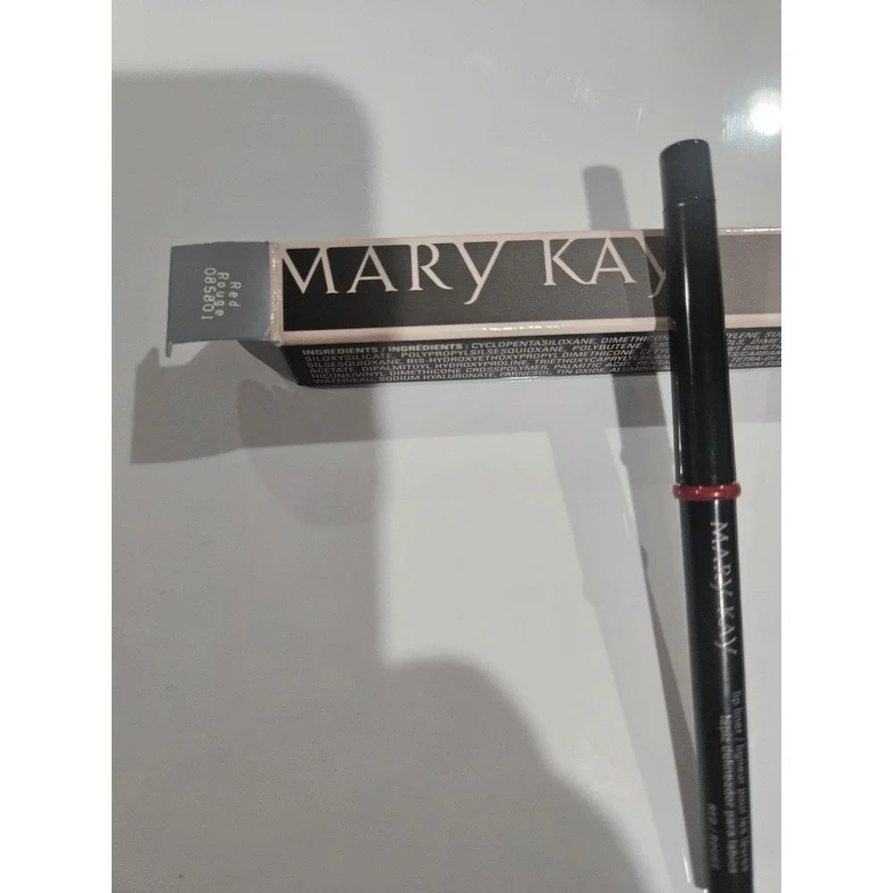 Mary Kay Lip Liner Red New